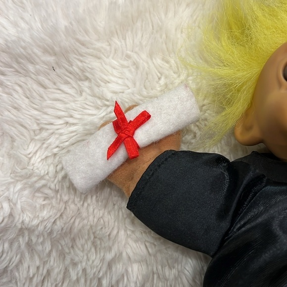 Troll Graduation Doll Russ Berrie cap & Gown 7.5” - Picture 4 of 7